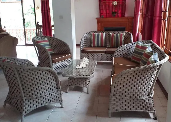 Elilia's Haven * Beau Vallon (Mahe)